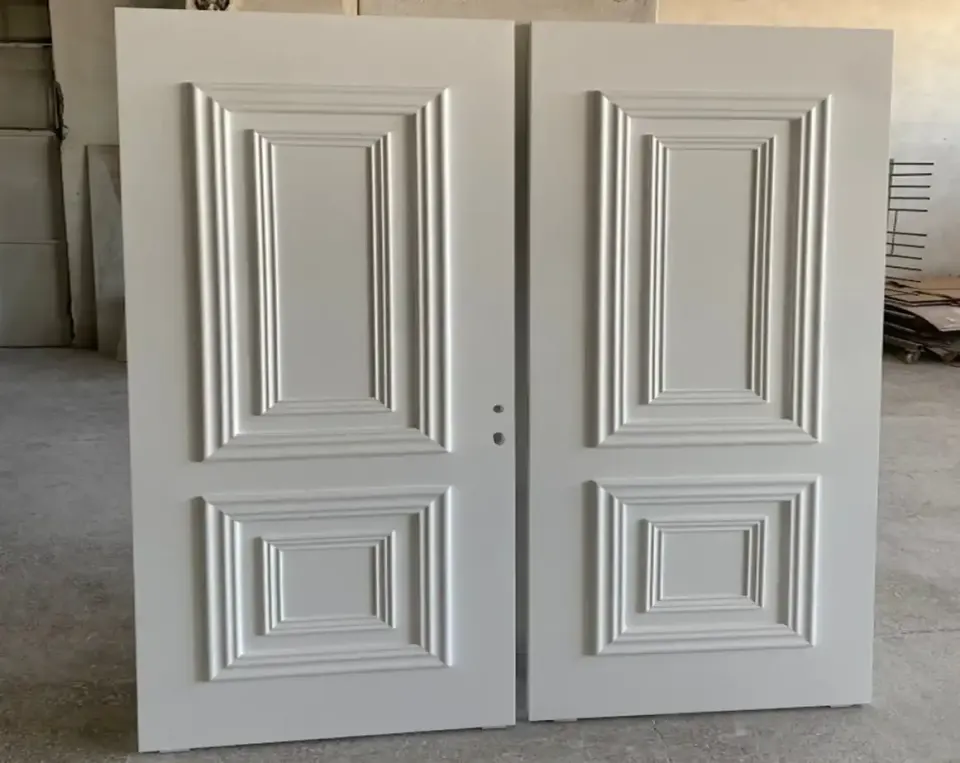 Lacquered interior door model
