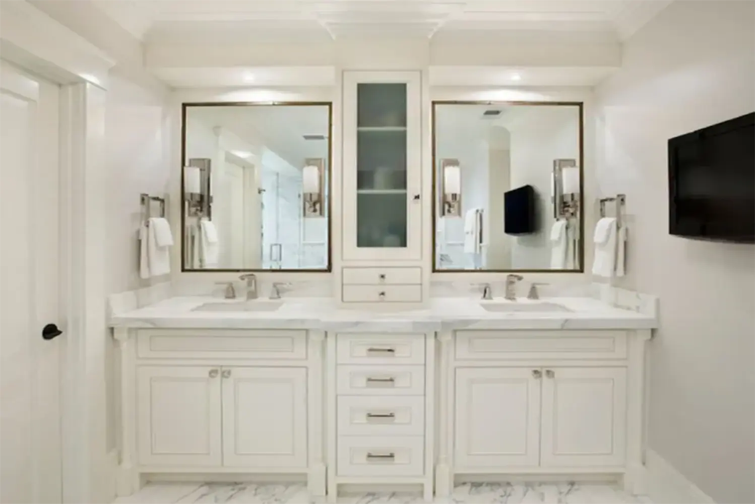 ahsap-banyo-dolabi-modelleri